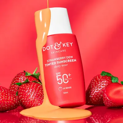 Dot and Key Strawberry Dew Tinted Sunscreen SPF 50+ PA++++ (01 Porcelain) 50ml	