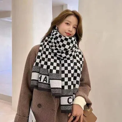 Elegant Checker Dual-Sided Winter Shawl