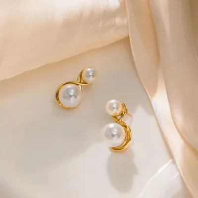 Geometric White Double Pearl Earrings