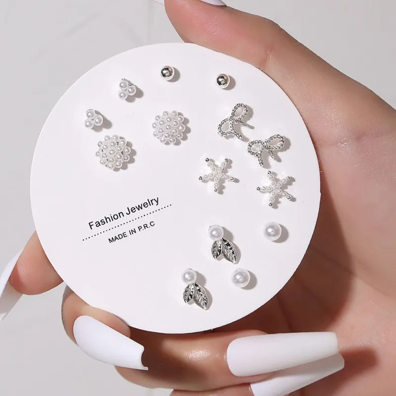 7-Pairs Pearl Bow Stud Earring Set(1 Set)