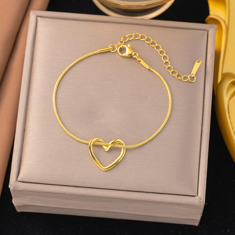Hollow Twisted Heart-Shaped Bracelet