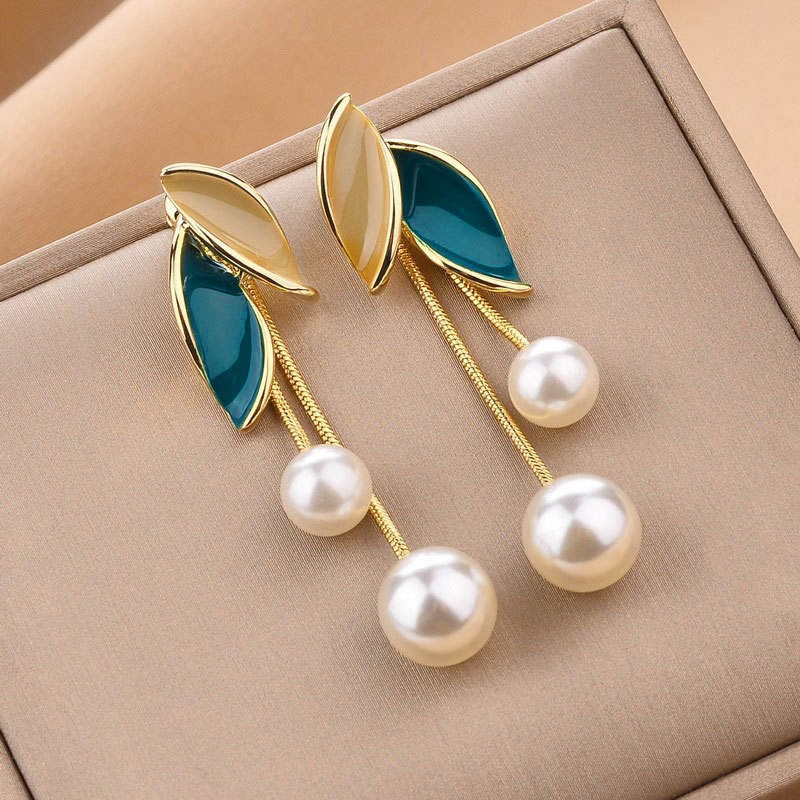 Elegant Leaf Pearl Drop Earrings