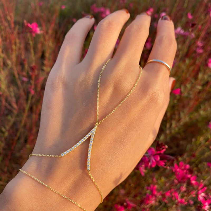 V-Shaped Slave Aliban Bracelet