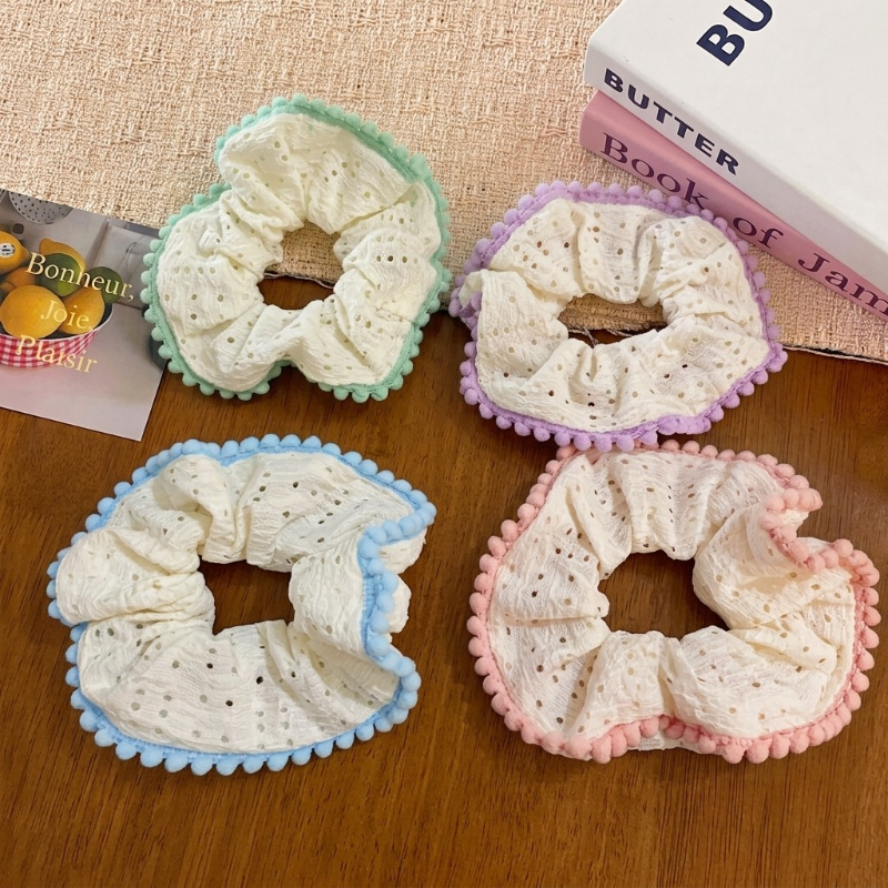 Sweet and Versatile Lace Scrunchies (2 Pcs)