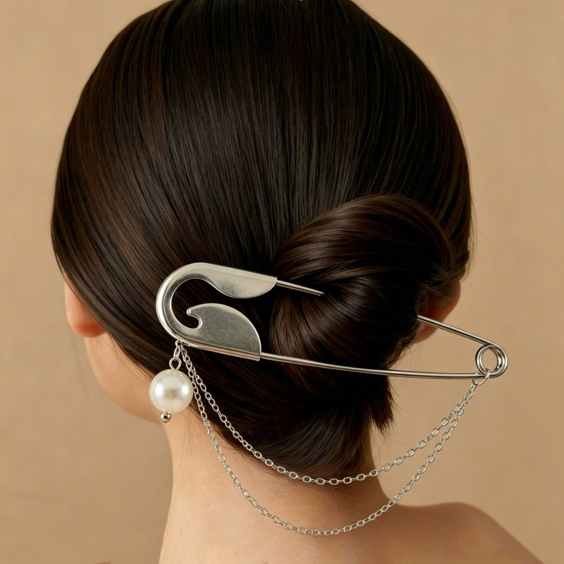 Large Tassle Safety Pin Hairclip (1 Pc)
