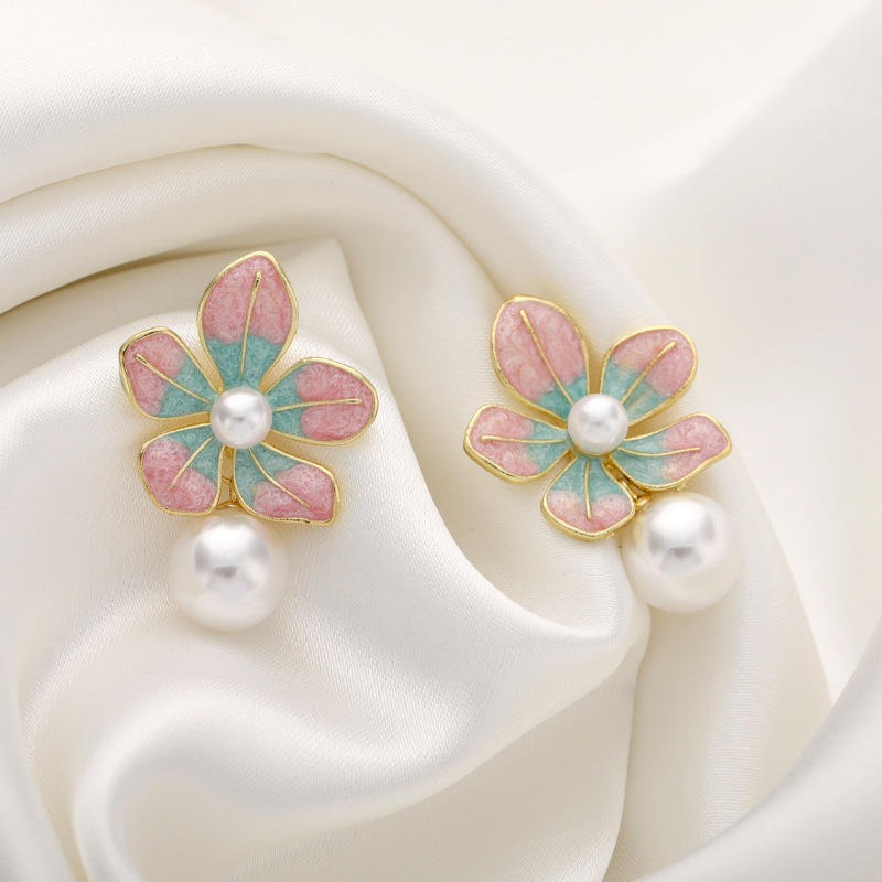 Sweet Oil Drop Two-Tone Flower Pearl Earrings