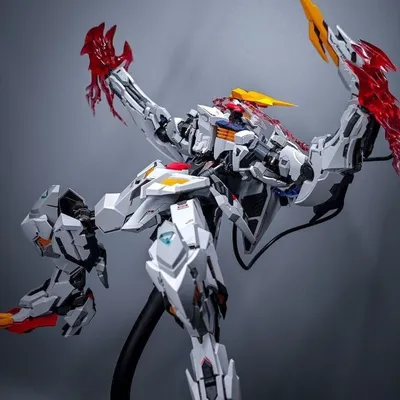 Wolf Technology 1/100 Wolf Model Kit - Inspired by Barbatos Lupus Rex