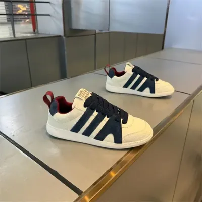 VERSATILE STYLISH COMFORTABLE SNEAKERS GB-K800
