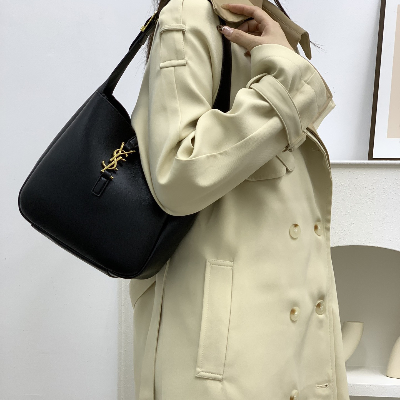 VERSATILE SUITABLE WOMEN'S TOTE  BAG GB-HW08B