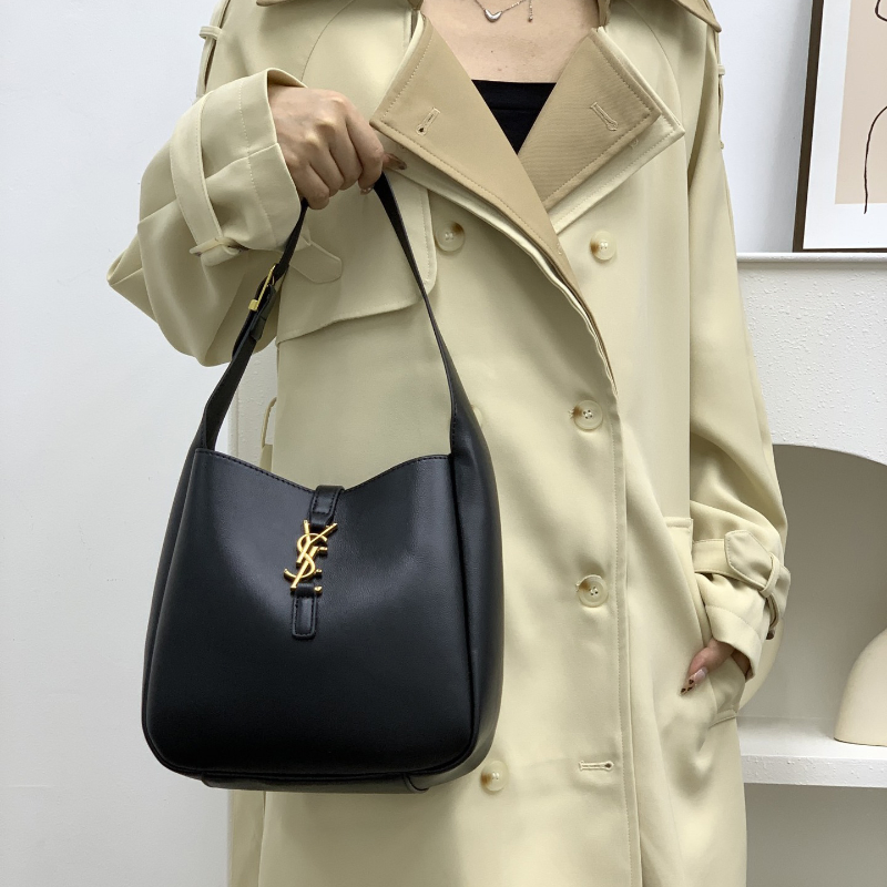 VERSATILE SUITABLE WOMEN'S TOTE  BAG GB-HW08B