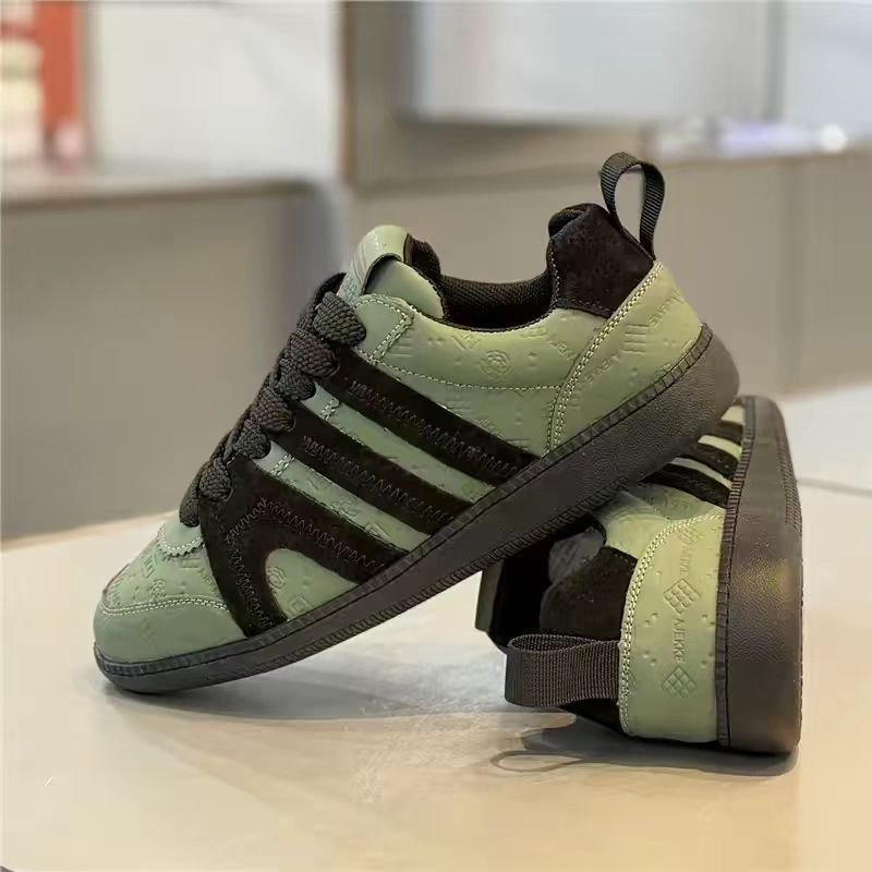 VERSATILE STYLISH COMFORTABLE SNEAKERS GB-K800