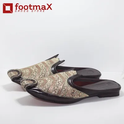 Men Embroidered Leather Slippers – Luxury and Comfort