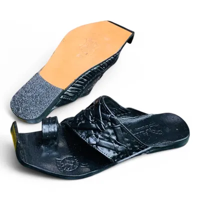 Men’s Woven Leather Sandals – Traditional Style and Comfort