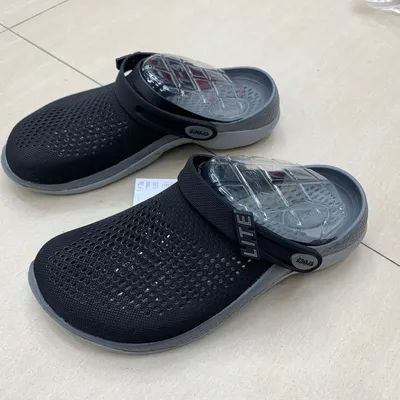 Ultra-Lightweight Comfort Clogs Sandals Black with White Sole