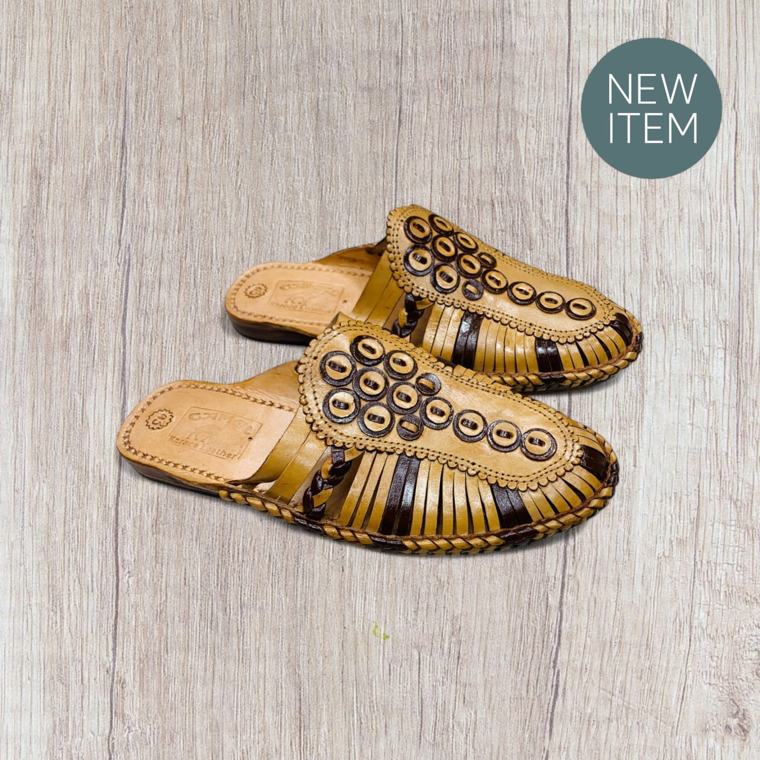 NEW ARRIVAL! Men’s Handcrafted Leather Nagra / Mojari Mules – Intricate Woven Design – Traditional Elegance