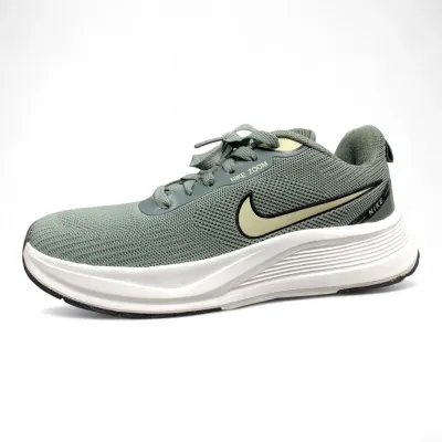 Nike Zoom Running Shoe Lightweight Performance & Responsive Cushioning
