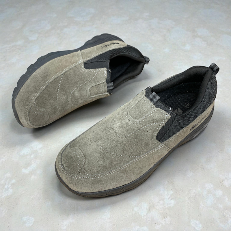 New Outdoor Casual Sports Walking Shoes for the Elderly Men's Large Size Mountaineering Running Shoes