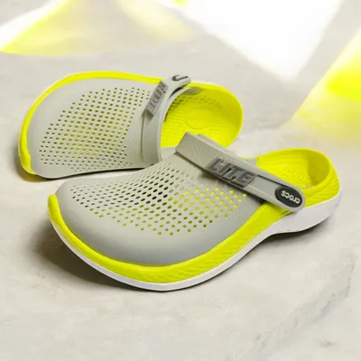 Crocs Classic Clogs – White – Comfort and Style