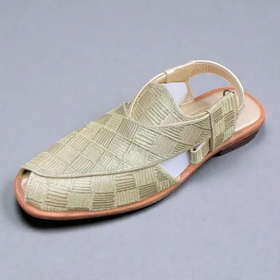 Step into a world of elegance and tradition with our exquisite Golden Color Men’s Kabuli Sandals