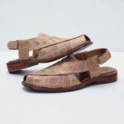 Step into a world of elegance and tradition with our exquisite Golden Color Men’s Kabuli Sandals