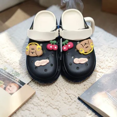 Women’s Slide Sandals—Lightweight, Stylish & Easy-Wear Comfort 