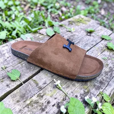 Gray Adjustable Slide Sandals — Speckled Sole Design |