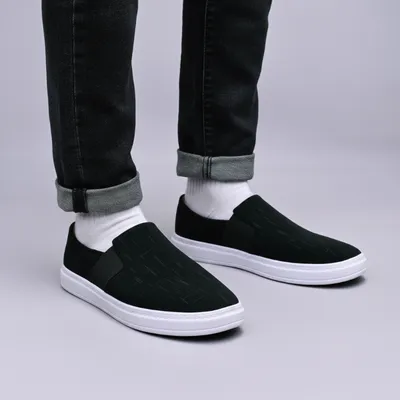 Metro Cruise Casual Shoes