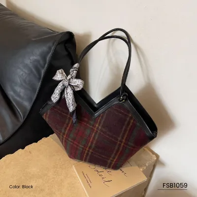 Livia Women’s Shoulder Bag