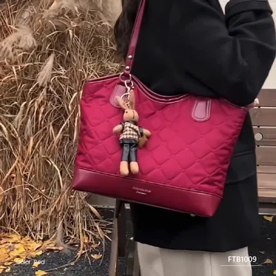 Iverra Women's Totebag