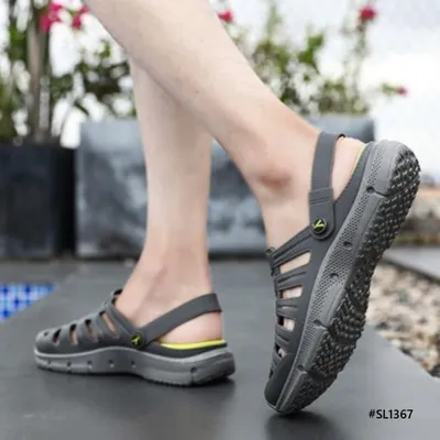 Smooth Walk Men’s Slippers