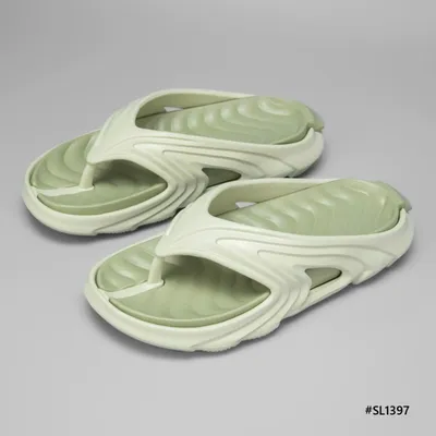 Smooth Trail Men’s Slippers