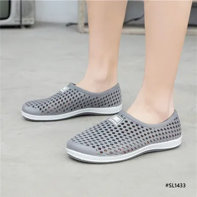 Smooth Breeze Men’s Slippers