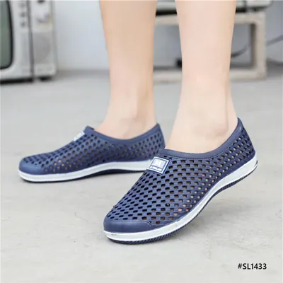 Smooth Breeze Men’s Slippers