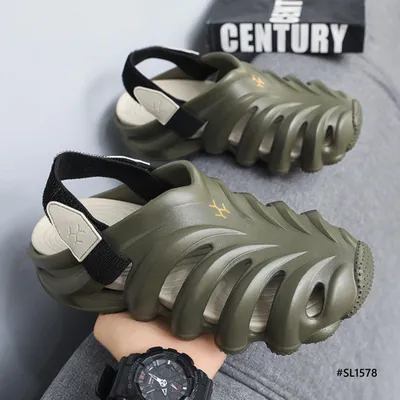 Gentle Walk Men’s Slippers