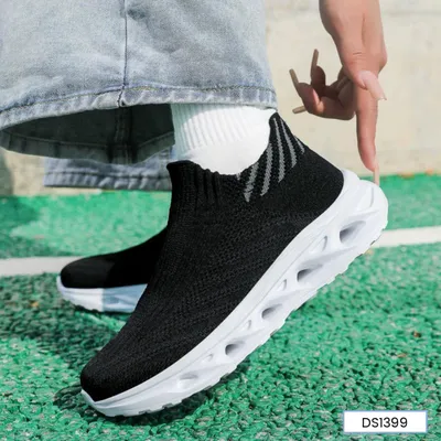 Timber Voyager Outdoor Shoes