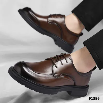 Quarter Perforation Formal Shoes