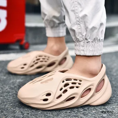 Feather Walk Men's Slipper