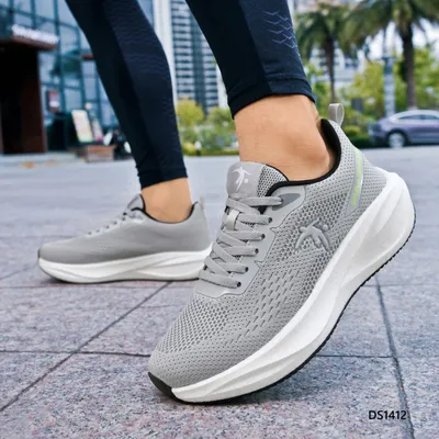 Peak Walker Outdoor Shoes