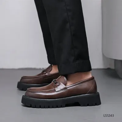 Cameden Crest Loafer