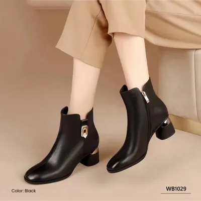 URBAN STRIDE WOMEN’S BOOT
