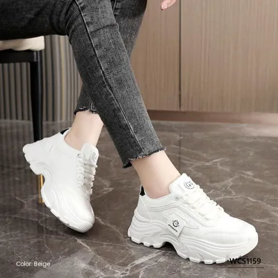 Avenza Womens Casual Shoes