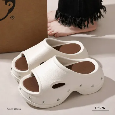 Cavelle Shore Women's Slippers