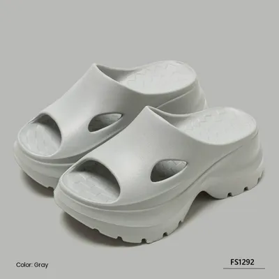 Adelina Cove Women's Slippers