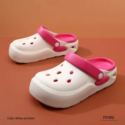 Karina Meadow Women's Slippers