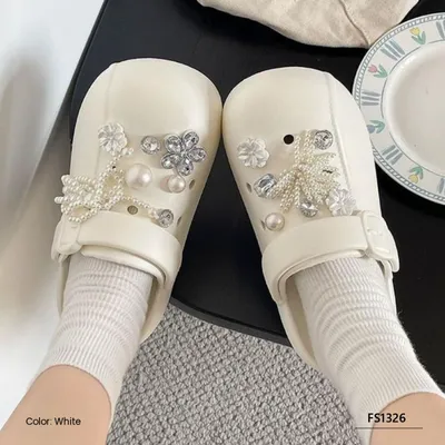 Jelora Cove Women's Slippers