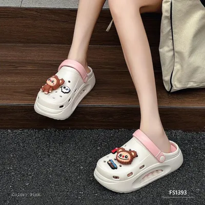 Zelora Grove Women's Slippers