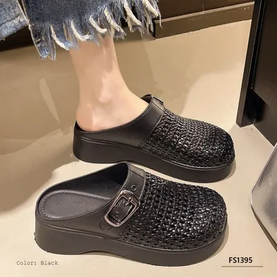 Belina Vale Women's Slippers