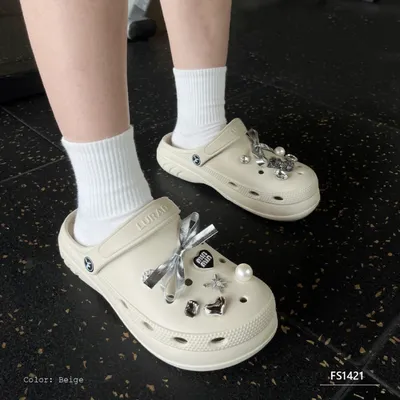 Bravelle Cove Women's Slippers