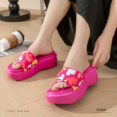 Varella Grove Women's Slippers