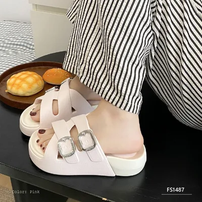 Pirella Bay Women's Slippers